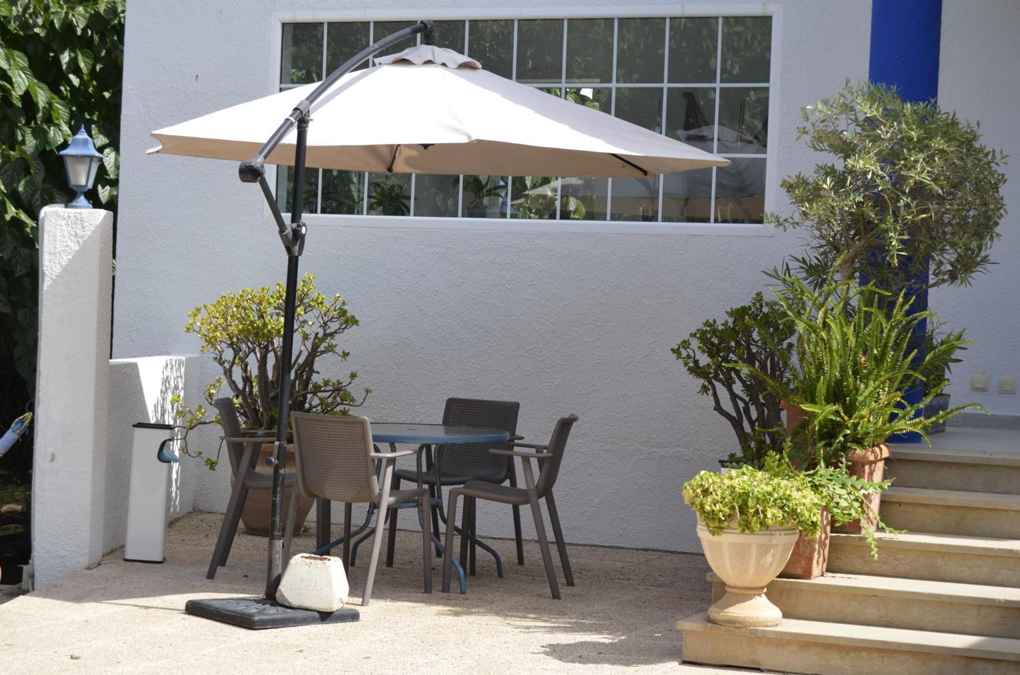 Hostal Blayet Valencia Buitenkant foto
