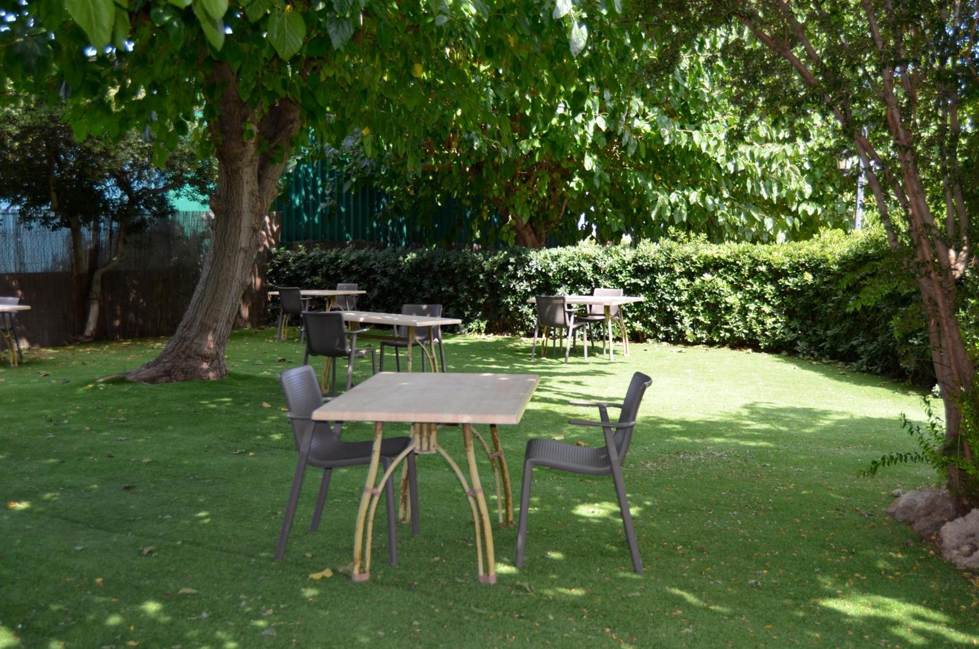 Hostal Blayet Valencia Buitenkant foto