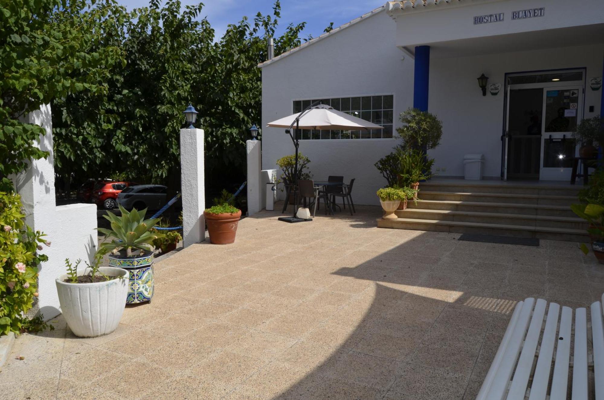Hostal Blayet Valencia Buitenkant foto