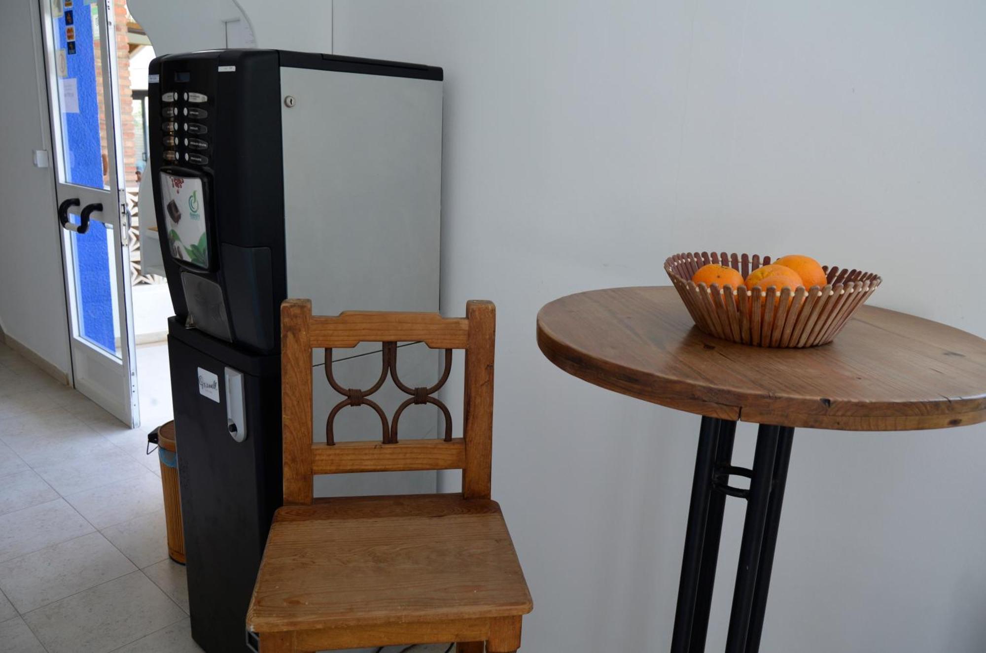 Hostal Blayet Valencia Buitenkant foto