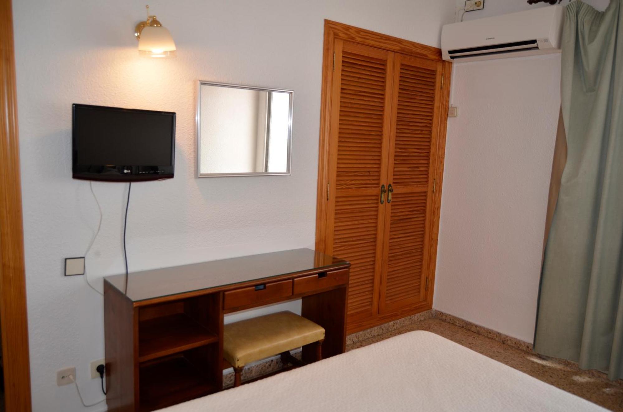 Hostal Blayet Valencia Buitenkant foto