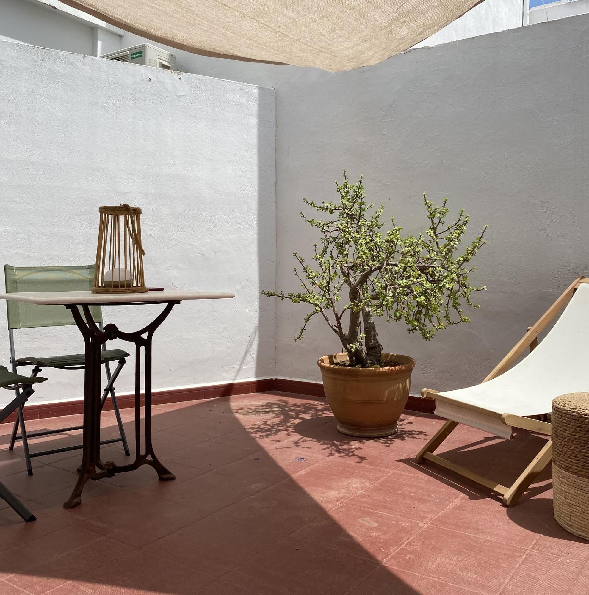 Hostal Blayet Valencia Buitenkant foto